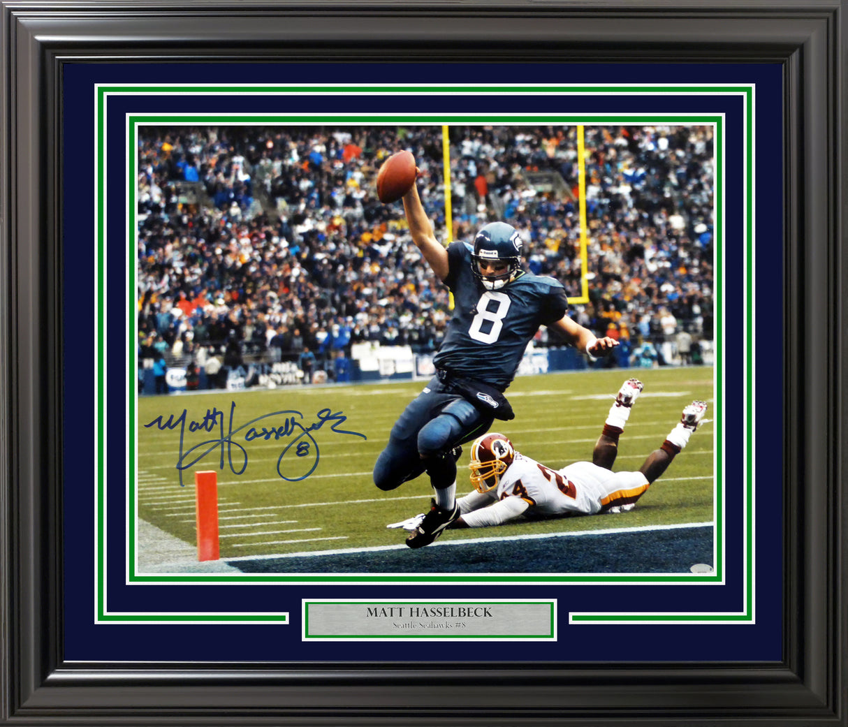 Matt Hasselbeck Autographed Framed 16x20 Photo Seattle Seahawks MCS Holo Stock #200362