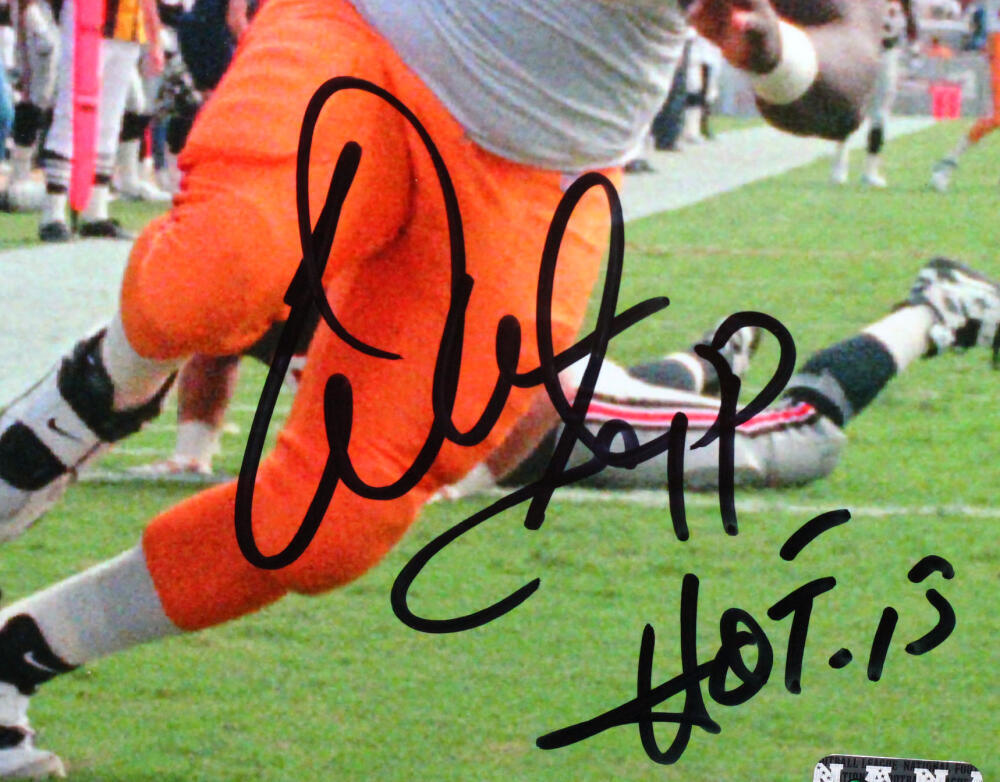 Warren Sapp Autographed Tampa Bay 8x10 Running HM Photo W/ HOF- Beckett W* Black