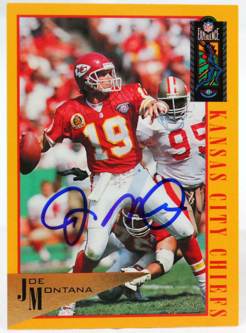 1993 Classic NFL Experience #43 Joe Montana Chiefs Auto Beckett Witness