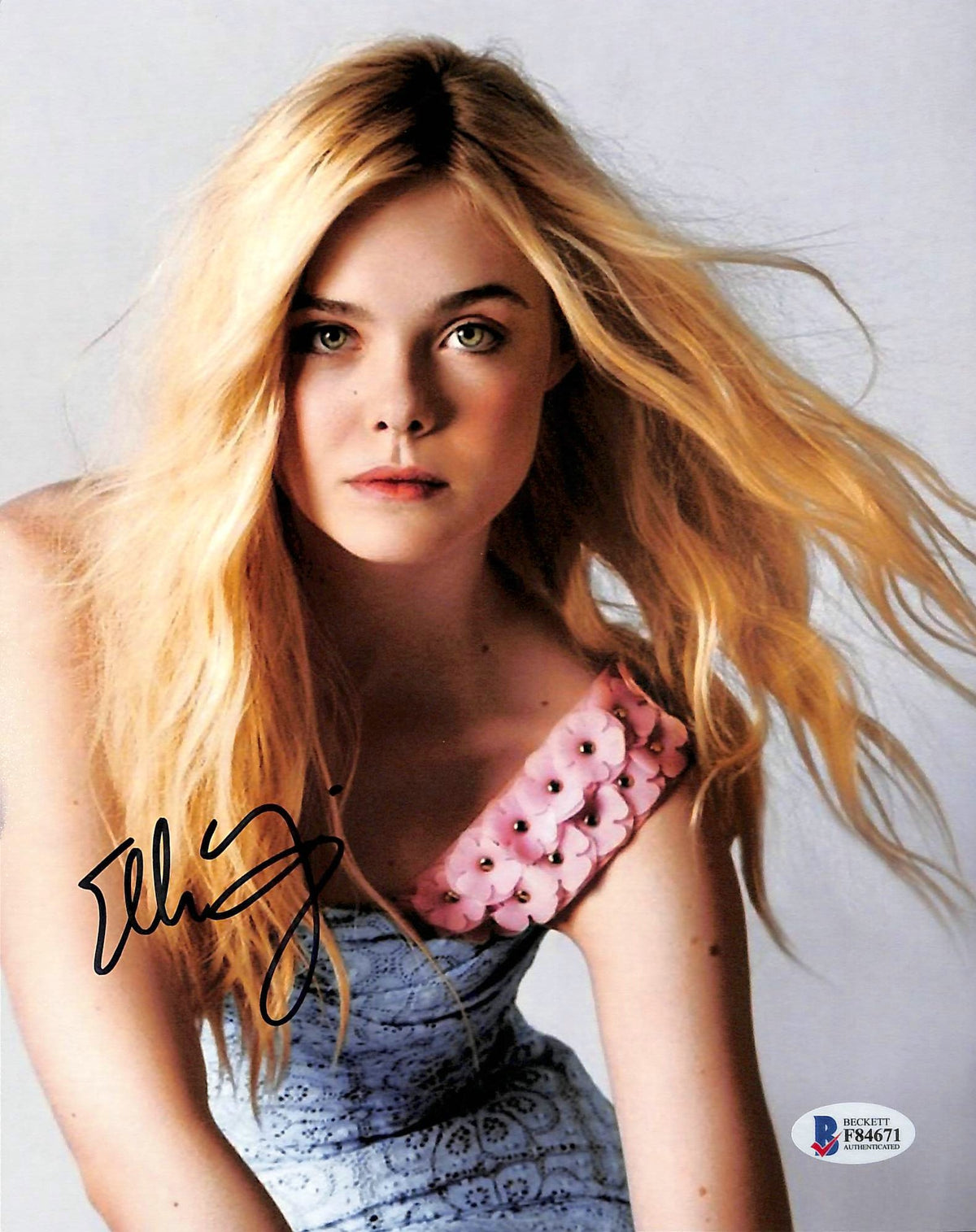 Elle Fanning Authentic Signed 8x10 Photo Autographed BAS #F84671