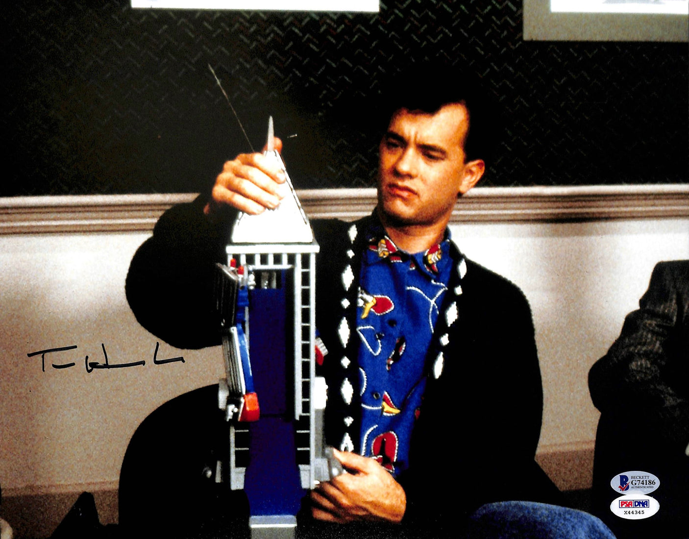 Tom Hanks Big Authentic Signed 11x14 Photo Autographed BAS #G74186