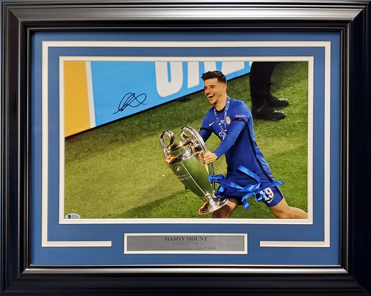 Mason Mount Autographed Framed 11x14 Photo Chelsea F.C. Beckett BAS Stock #197149