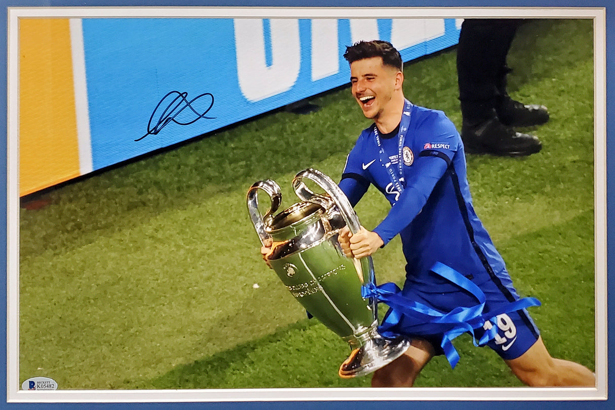 Mason Mount Autographed Framed 11x14 Photo Chelsea F.C. Beckett BAS Stock #197149