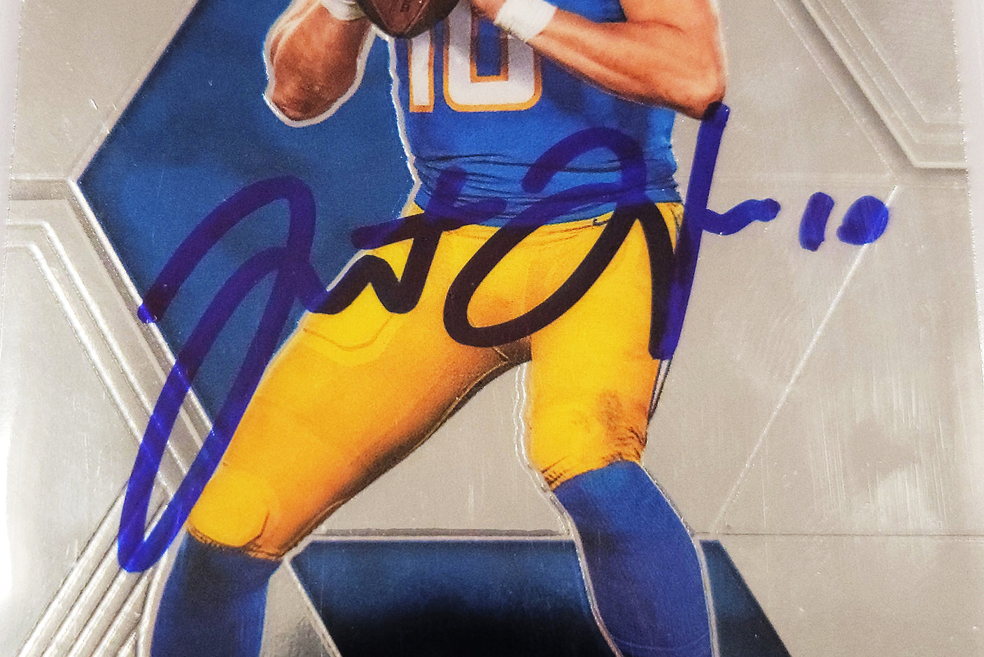 Justin Herbert Autographed 2020 Panini Mosaic Rookie Card #204 Los Angeles Chargers Beckett BAS Stock #211826