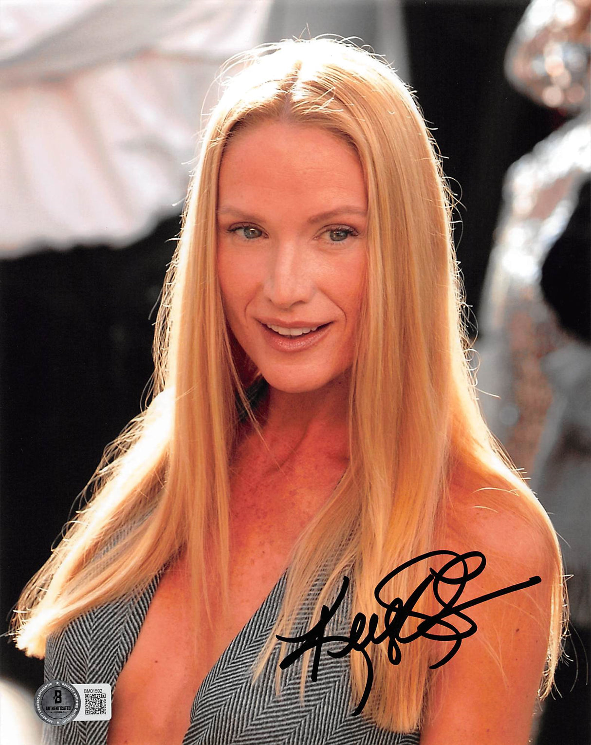 Kelly Lynch Road House Authentic Signed 8x10 Photo Autographed BAS #BM01592