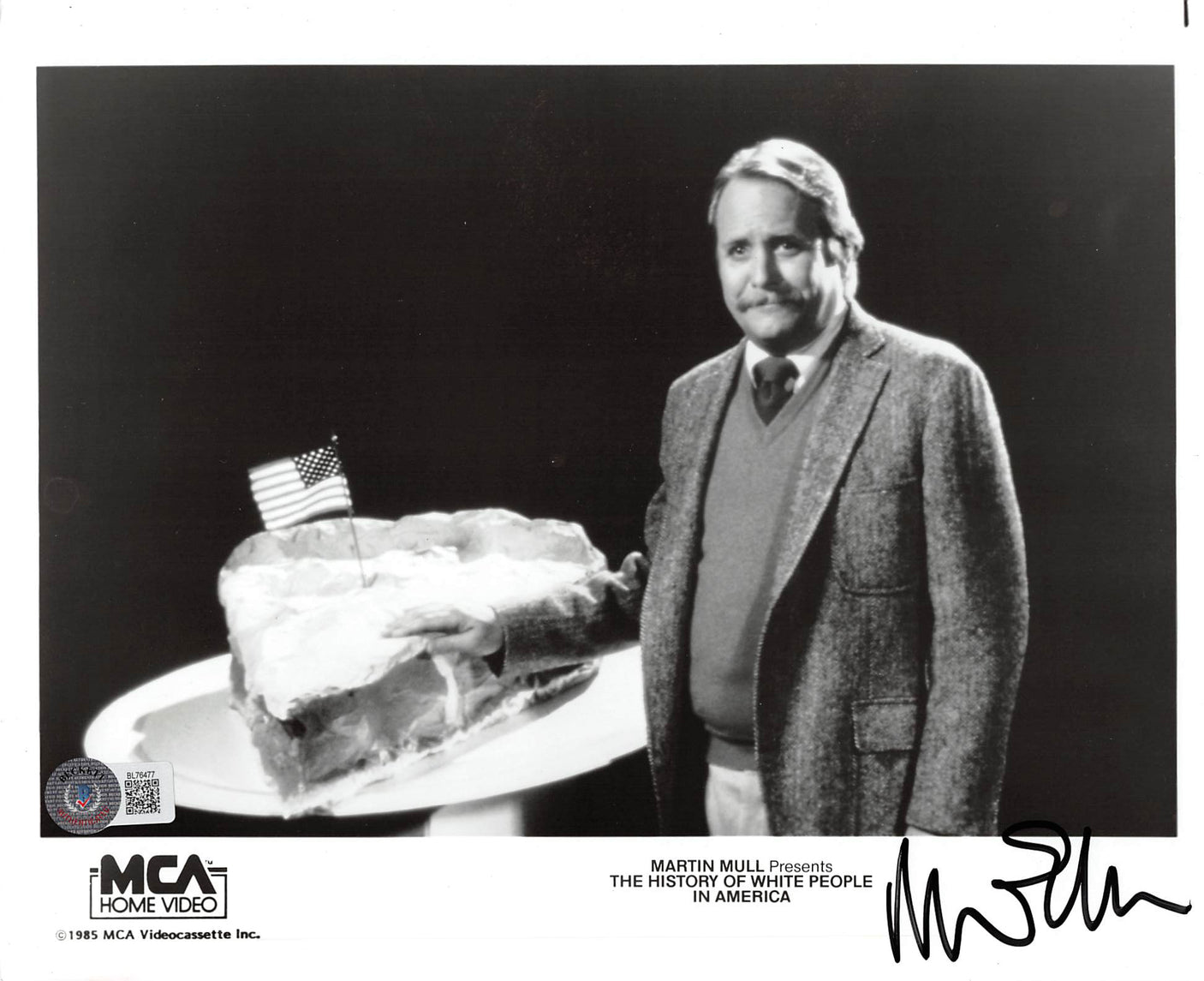 Martin Mull History of White People in America Signed 8x10 Photo BAS #BL76477