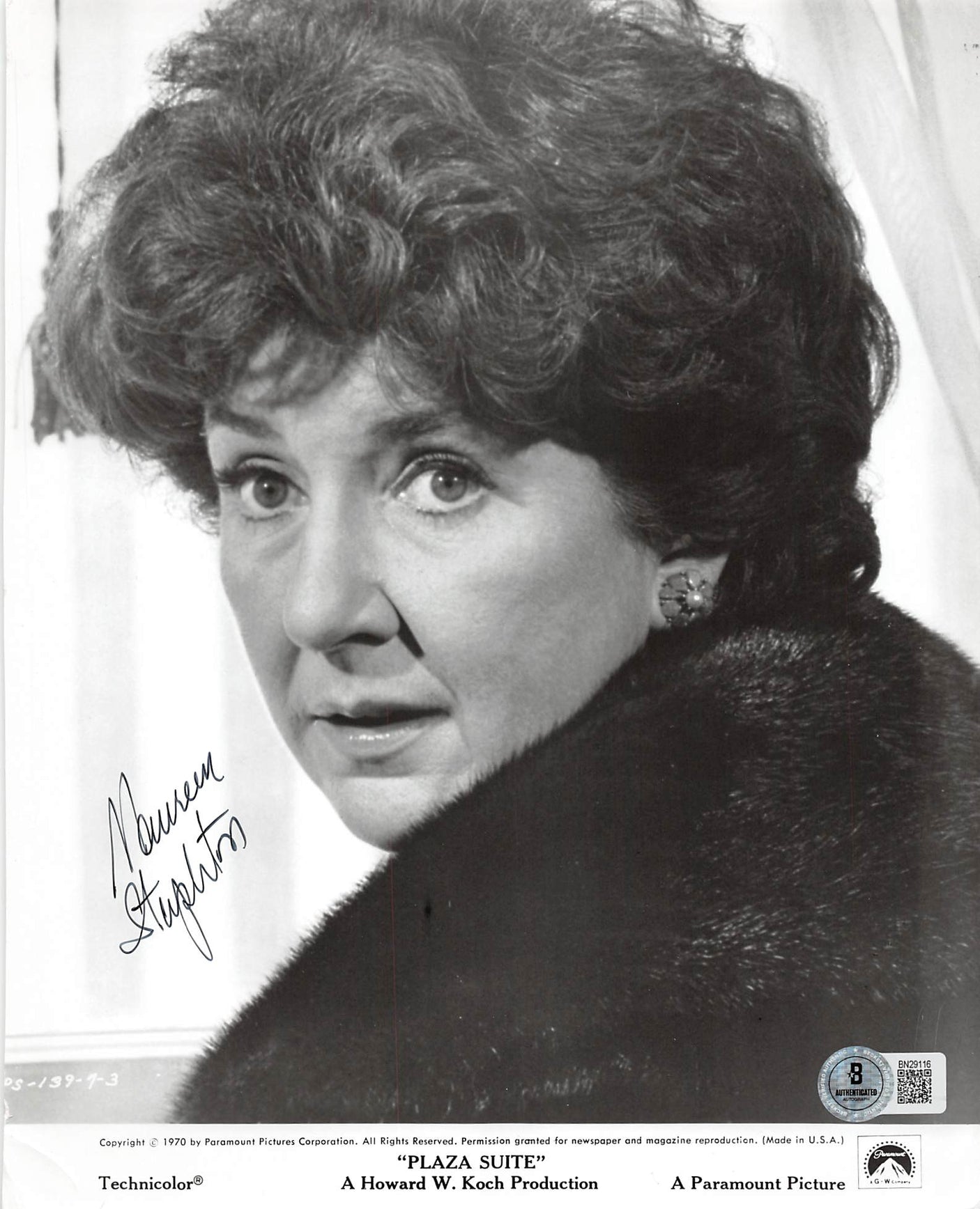 Maureen Stapleton Plaza Suite Authentic Signed 8x10 Photo BAS #BN29116