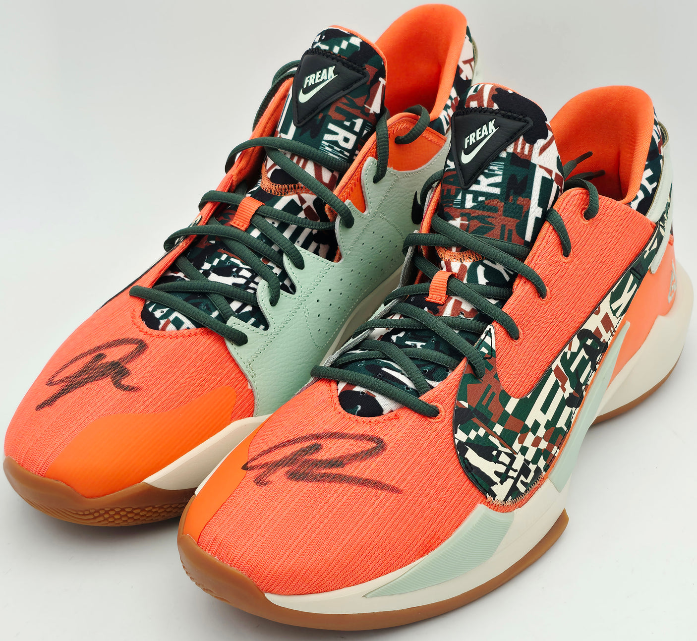 Giannis Antetokounmpo Autographed 2021 Player Exclusive (PE) Promo Camellia & Pist Frst Nike Zoom Freak 2 CAMO Shoes Milwaukee Bucks Size 17 (No Box) Beckett BAS Witness #3W395005 & #3W395006