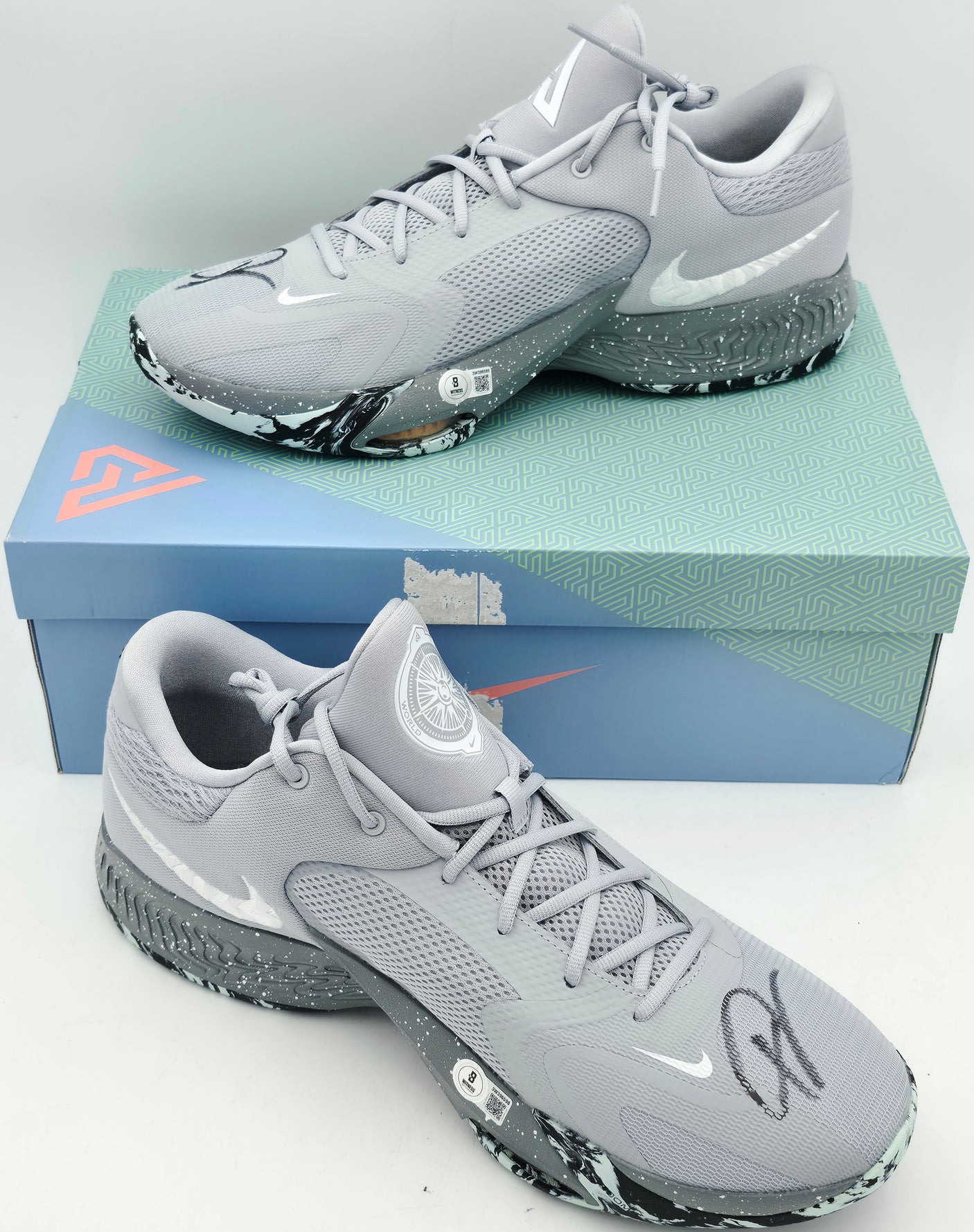 Giannis Antetokounmpo Autographed Grey Nike ZOOM FREAK 4 Shoes Milwaukee Bucks Size 16 (With Box) Beckett BAS Witness #3W396598 & #3W396599