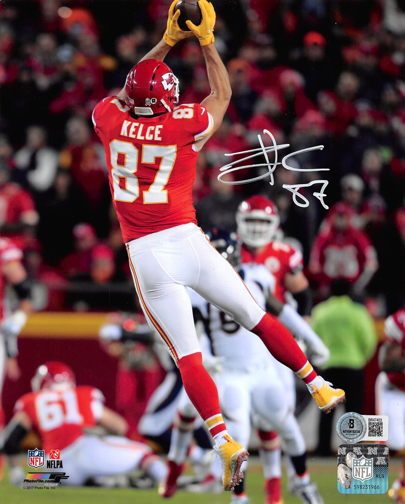 Chiefs Travis Kelce Authentic Signed 8x10 Vertical Framed Photo Autographed BAS