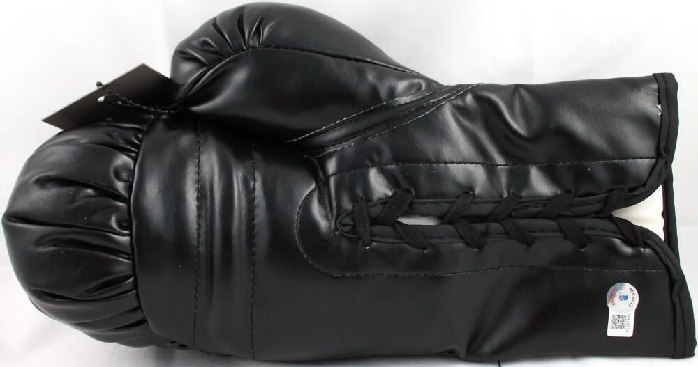 Floyd Mayweather Autographed Everlast Black Boxing Glove *Right- Beckett W Holo