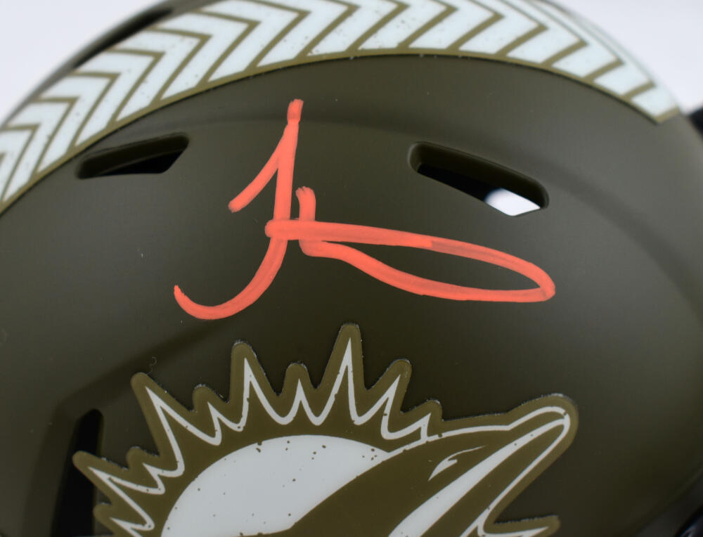 Tyreek Hill Signed Dolphins Salute to Service Speed Mini Helmet-Beckett W Holo