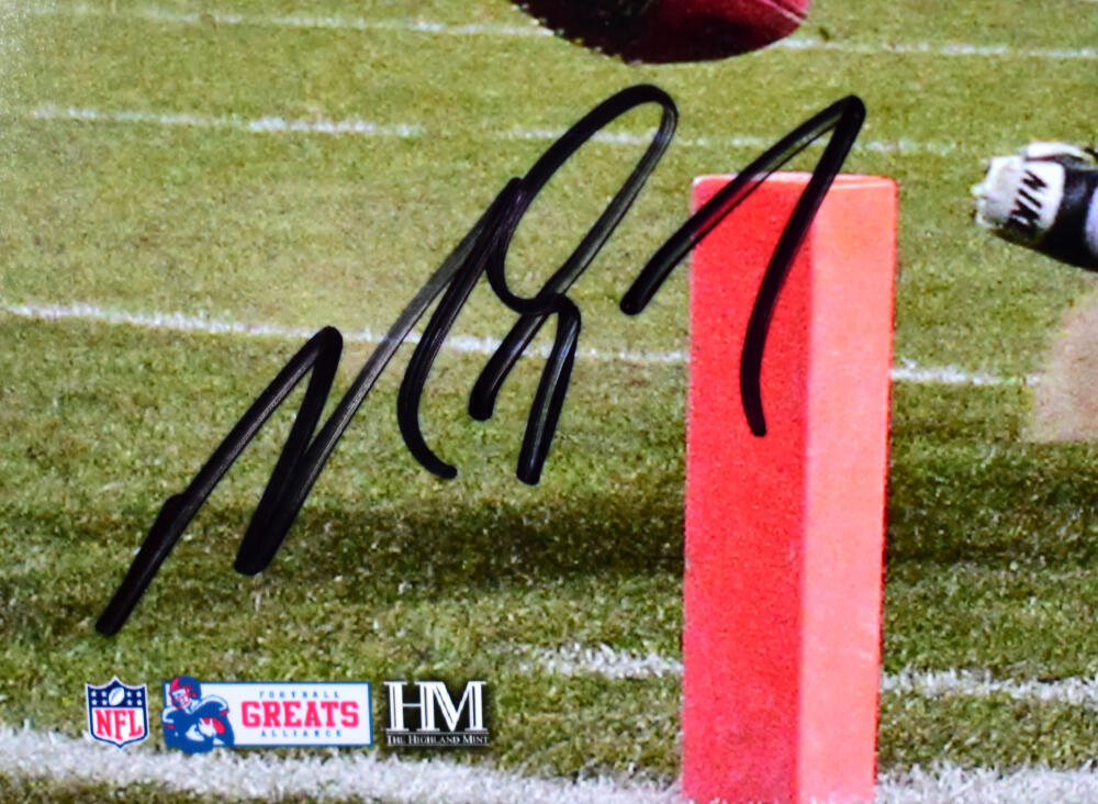 Michael Vick Autographed Eagles 8x10 TD Photo- Beckett W Hologram *Black