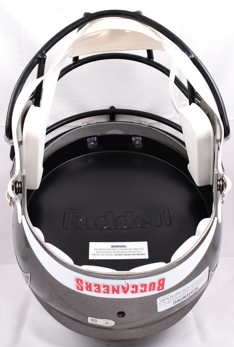 Devin White Signed Tampa Bay Buccaneers F/S Speed Helmet-Beckett W Hologram