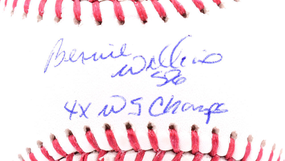 Bernie Williams Autographed OML Baseball w/4x WS Champs- Beckett W Holo