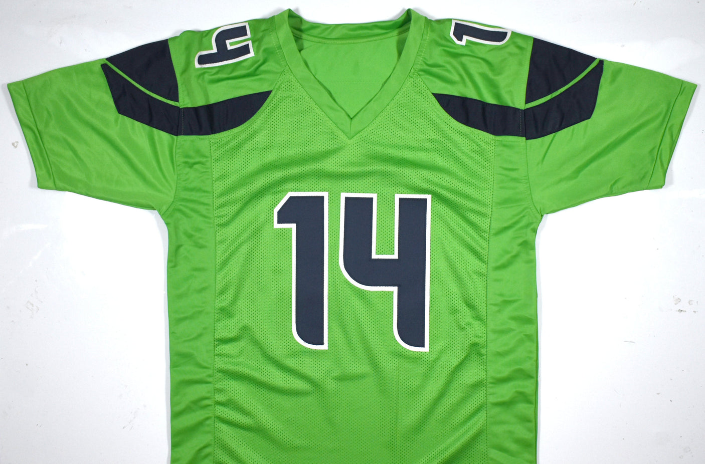 DK Metcalf Autographed Green Pro Style Jersey - Beckett W Hologram *Silver