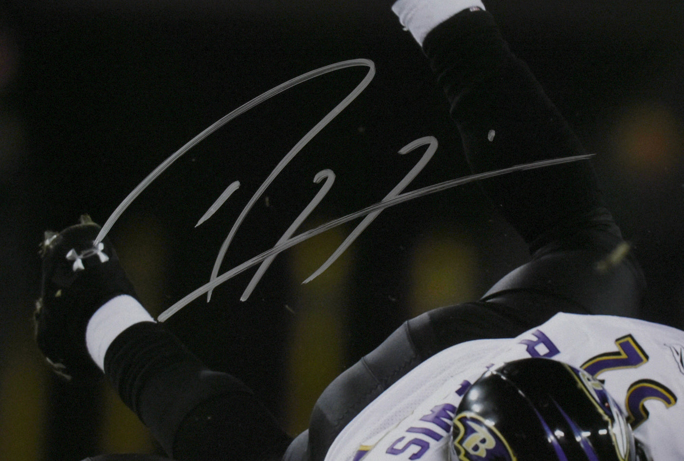 Ray Lewis Autographed Ravens 16x20 Tackle Vs Packers HM Photo-Beckett W Hologram