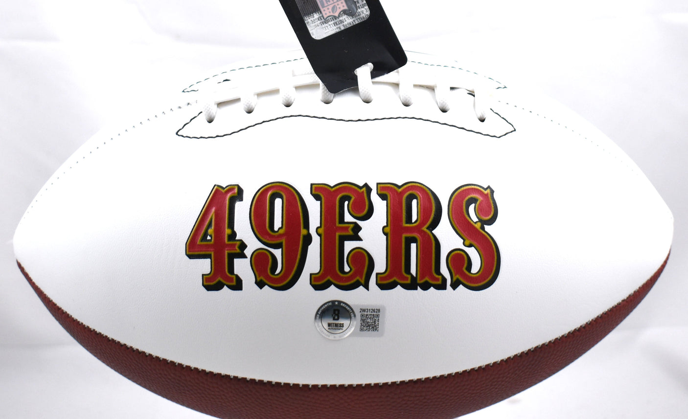 Vernon Davis Autographed San Francisco 49ers Logo Football - Beckett W Hologram