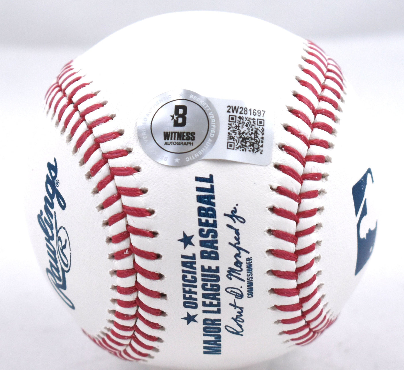 Tony La Russa Autographed Rawlings OML Baseball w/4x MOY - Beckett W Hologram