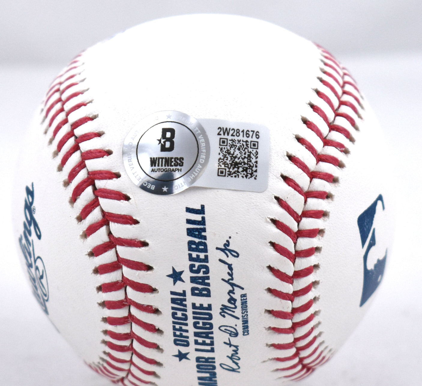 Tony La Russa Autographed Rawlings OML Baseball w/ Stats - Beckett W Hologram