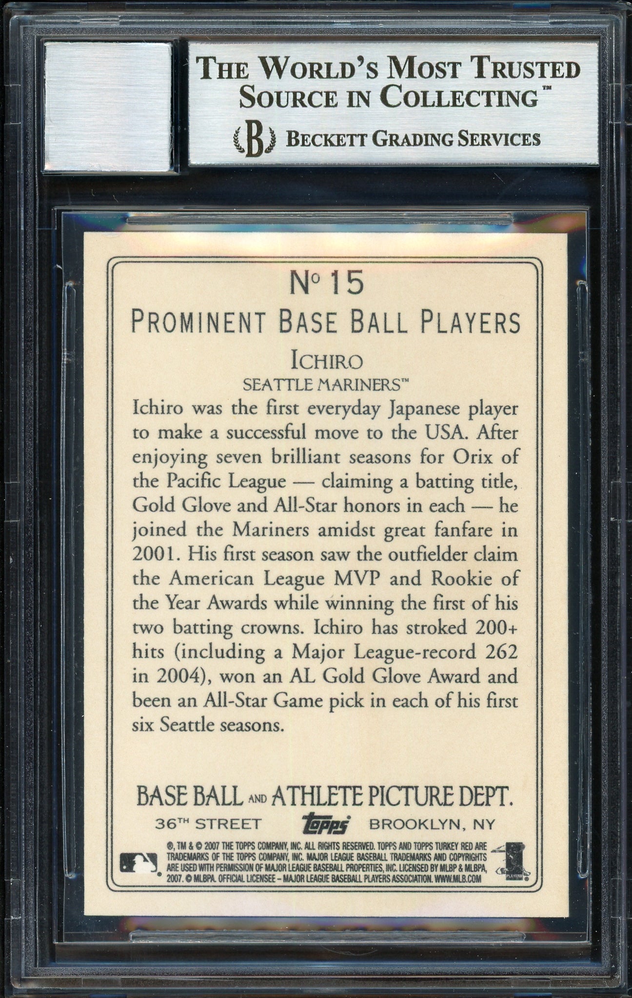 Ichiro Suzuki Autographed 2007 Topps Turkey Red Card #15 Seattle Mariners Auto Grade 10 Beckett BAS Stock #189846