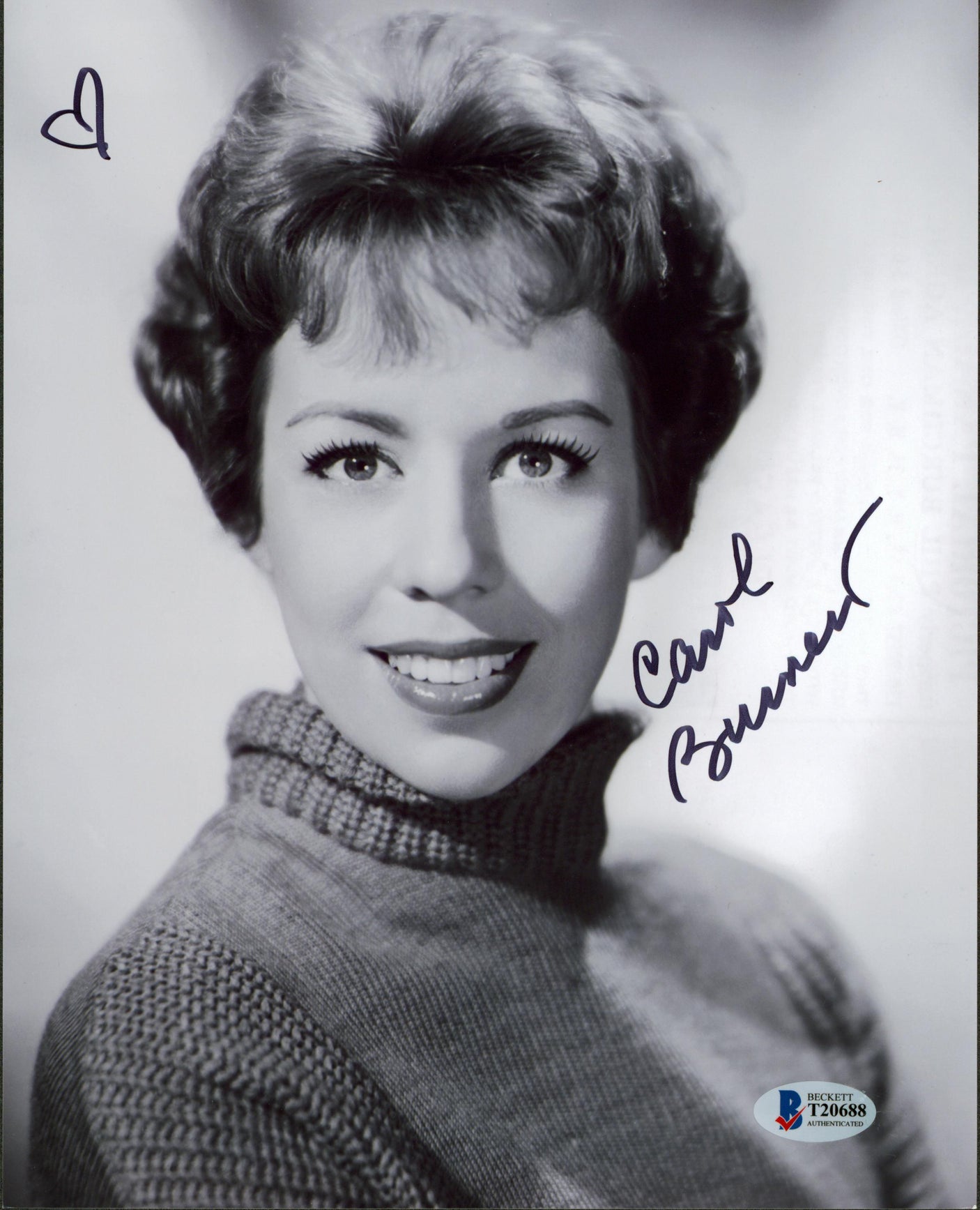 Carol Burnett Authentic Signed 8x10 Black & White Photo Autographed BAS #T20688