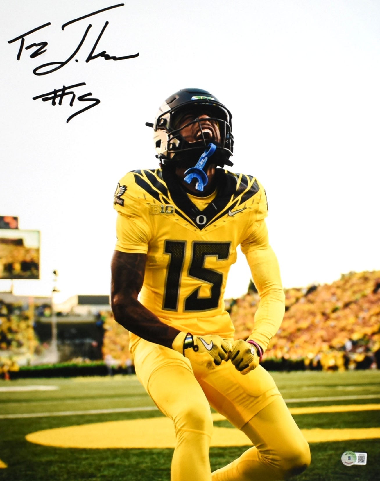 Tez Johnson Autographed Oregon Ducks 16x20 Flex Photo - Beckett W Hologram