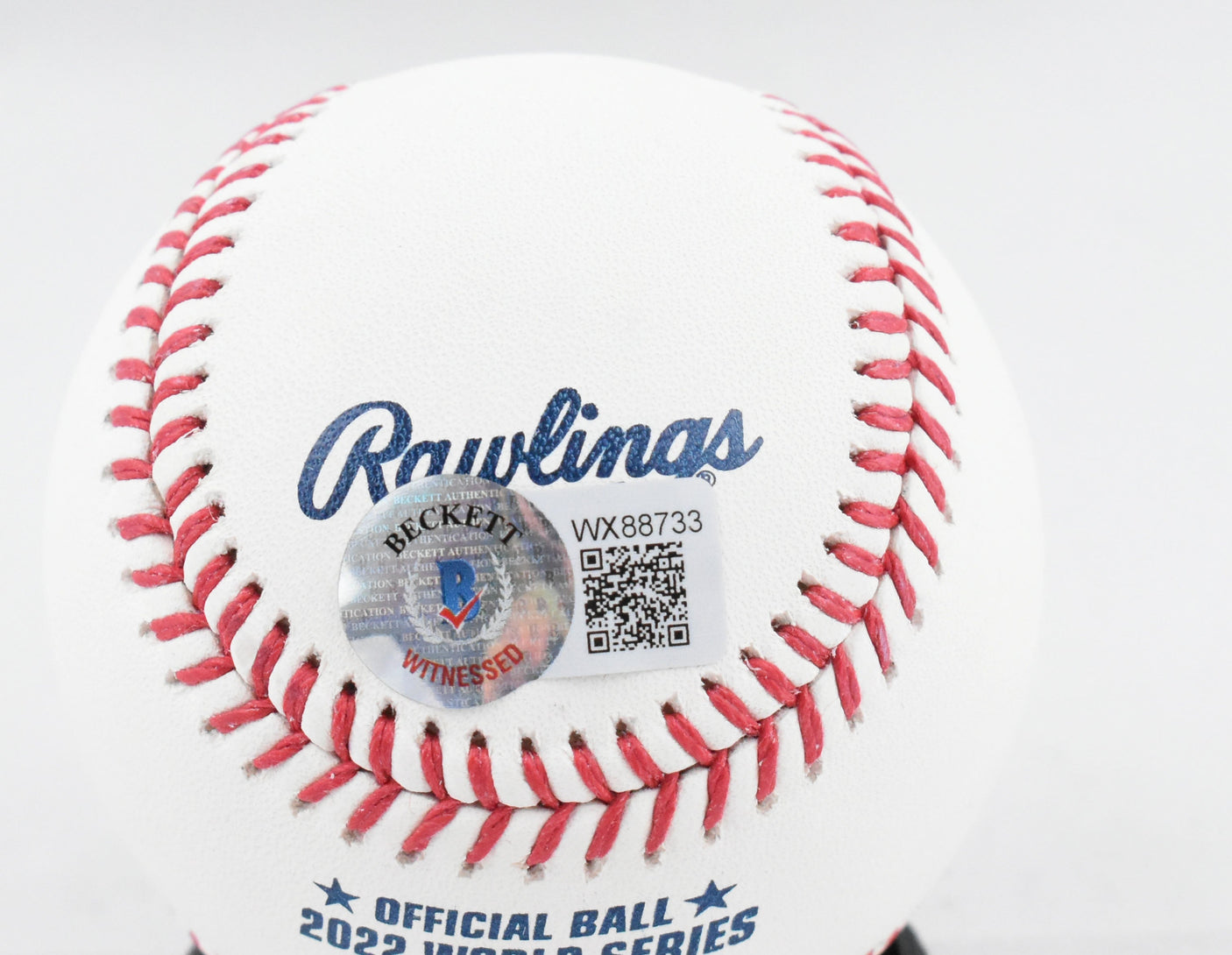 Jose Altuve Autographed Rawlings World Series OML Baseball - Beckett W Hologram