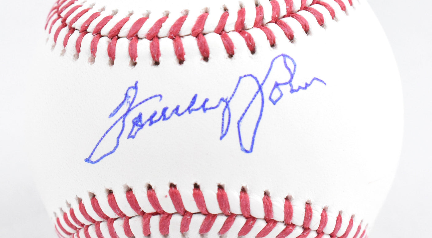 Tommy John Autographed Rawlings OML Baseball - Beckett W Hologram *Blue