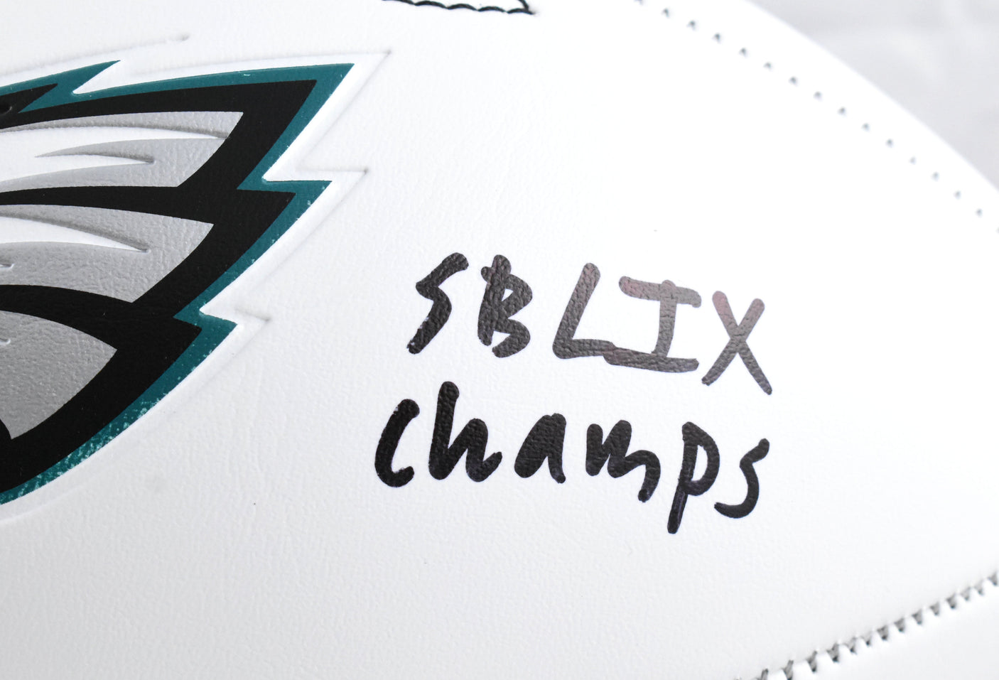 Milton Williams Autographed Eagles Logo Football SB Champs - Beckett W Hologram