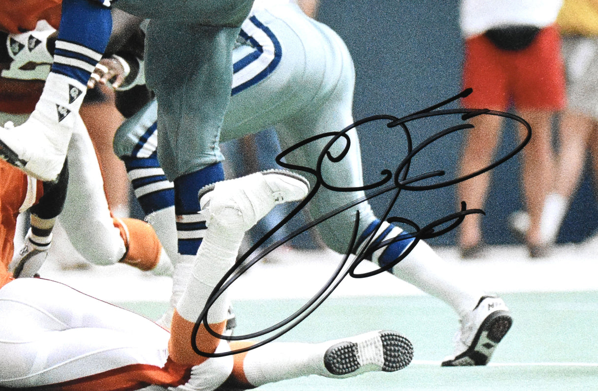 Emmitt Smith Autographed Cowboys 16x20 Stomp Photo - Beckett W Hologram *Black