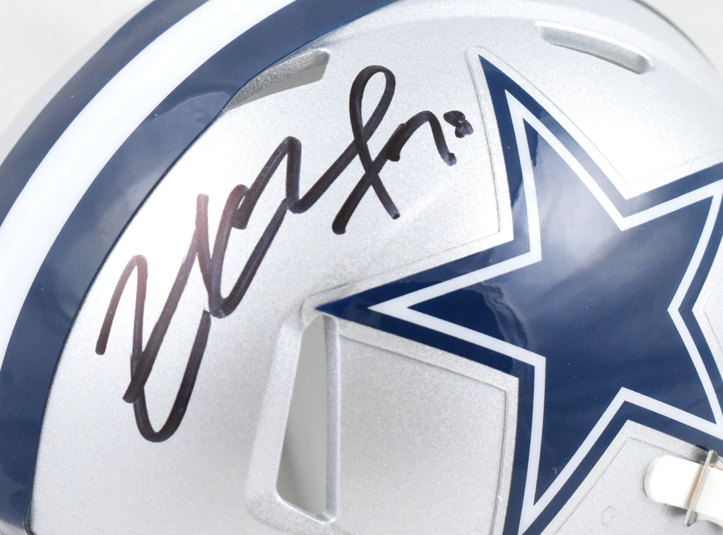 Zack Martin Autographed Dallas Cowboys Speed Mini Helmet - Beckett W Hologram