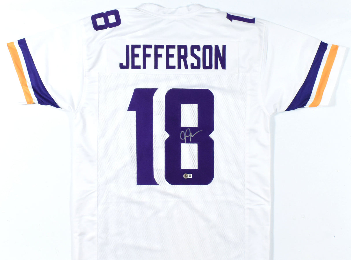 Justin Jefferson Autographed White Pro Style Jersey - Beckett W Hologram *Silver