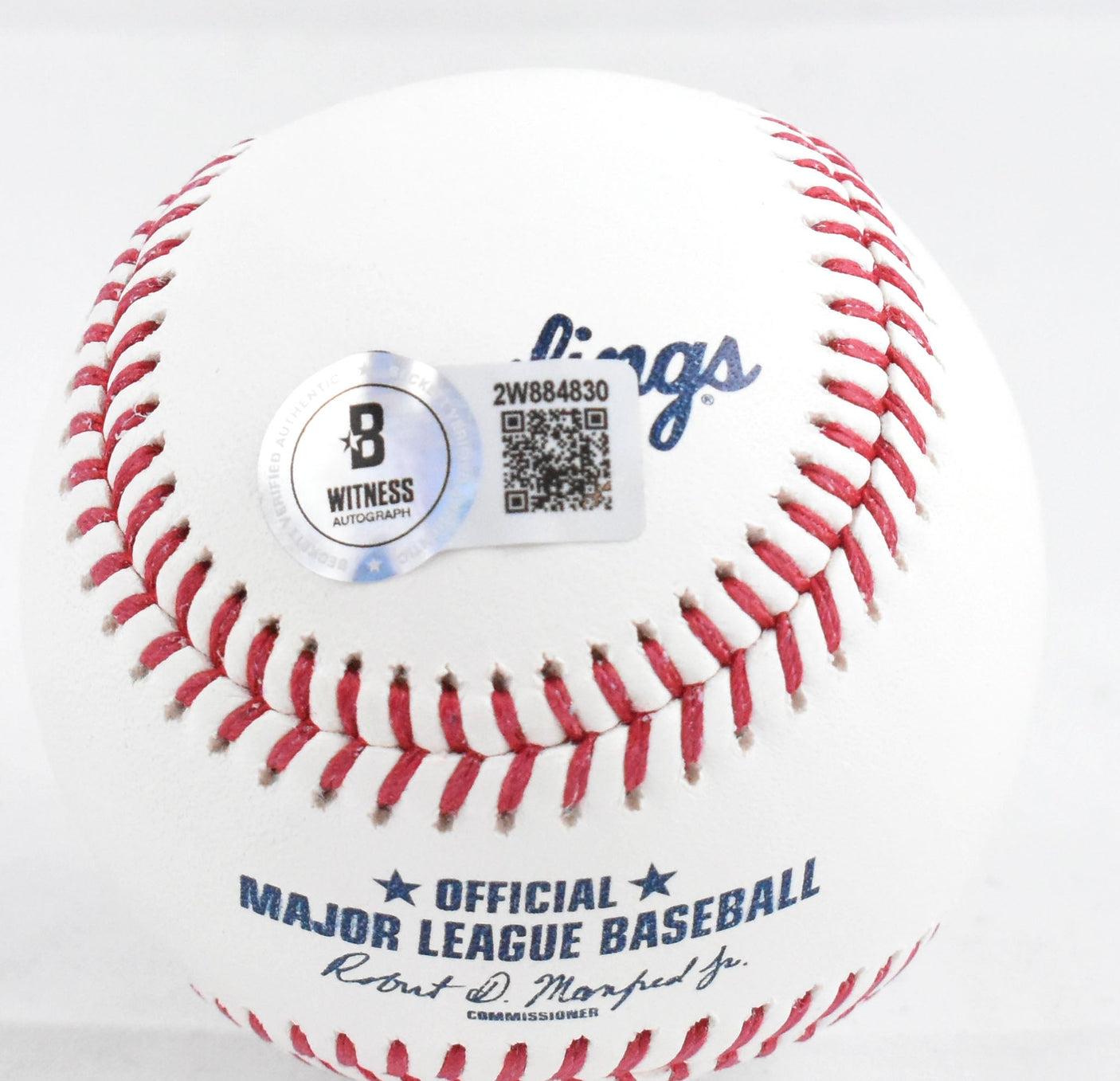 Vladimir Guerrero Sr. Autographed Rawlings OML Baseball - Beckett W Hologram