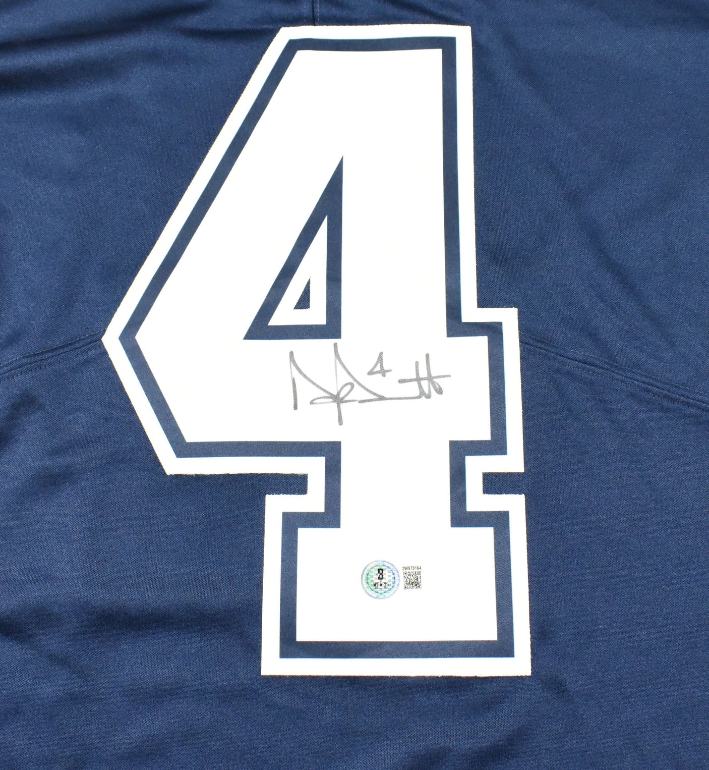 Dak Prescott Autographed Dallas Cowboys Nike Limited Vapor Jersey-Beckett W Holo