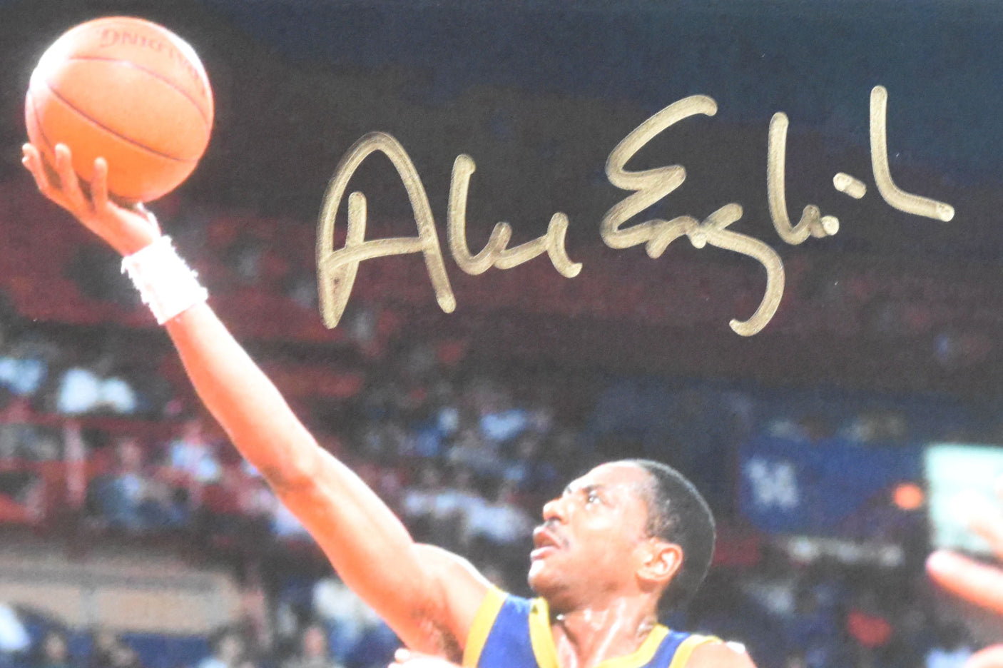 Alex English Autographed Denver Nuggets 8x10 Lay Up Photo - Prova *Gold
