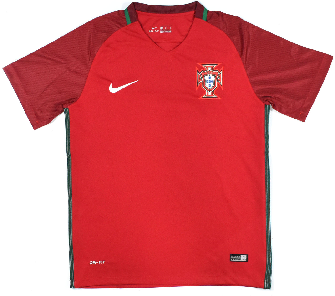 Cristiano Ronaldo Autographed Portugal Home Soccer Jersey #7 - Beckett Holo *M