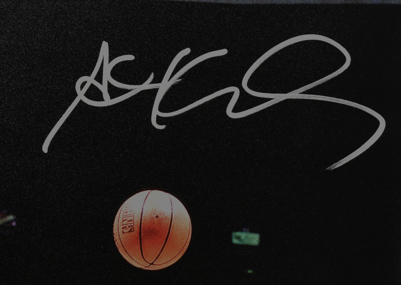 Stephon Marbury Autographed Timberwolves 16x20 Passing Photo - Beckett W Holo