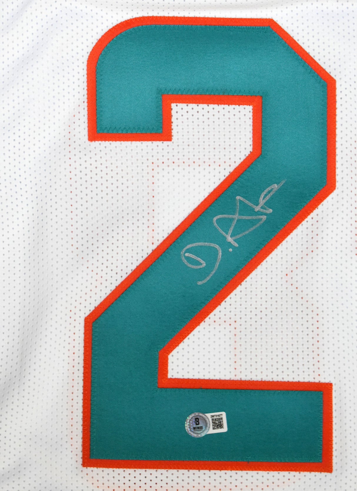 De'Von Achane Autographed White Pro Style Jersey - Beckett W Hologram *Silver