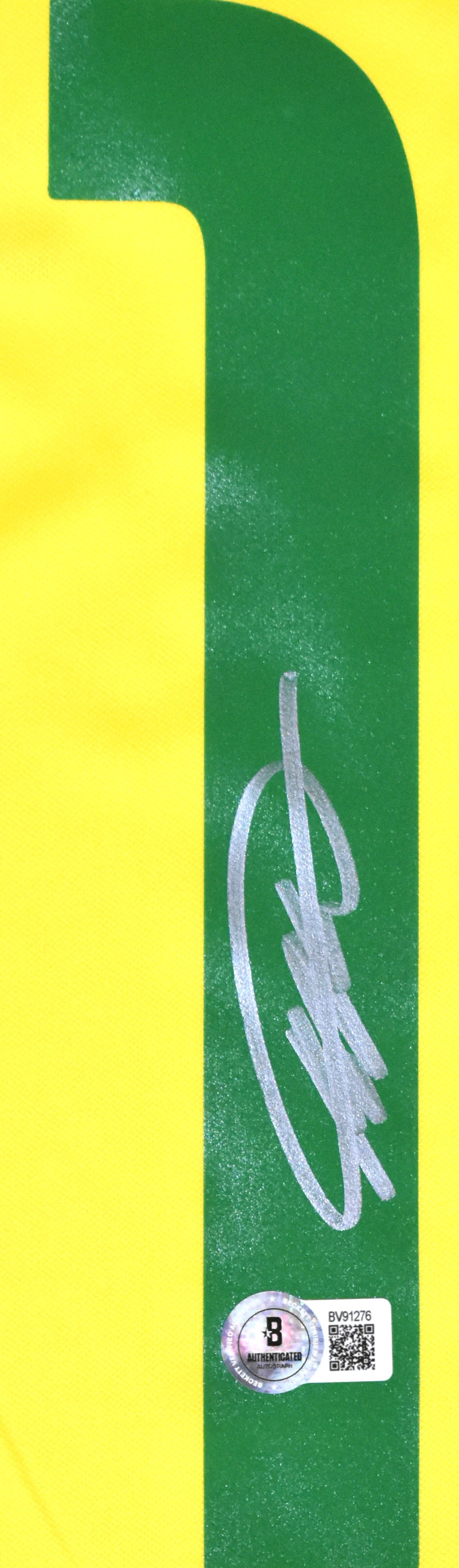 Kaka Autographed Brazil Home Soccer Jersey #10 - Beckett Holo *L
