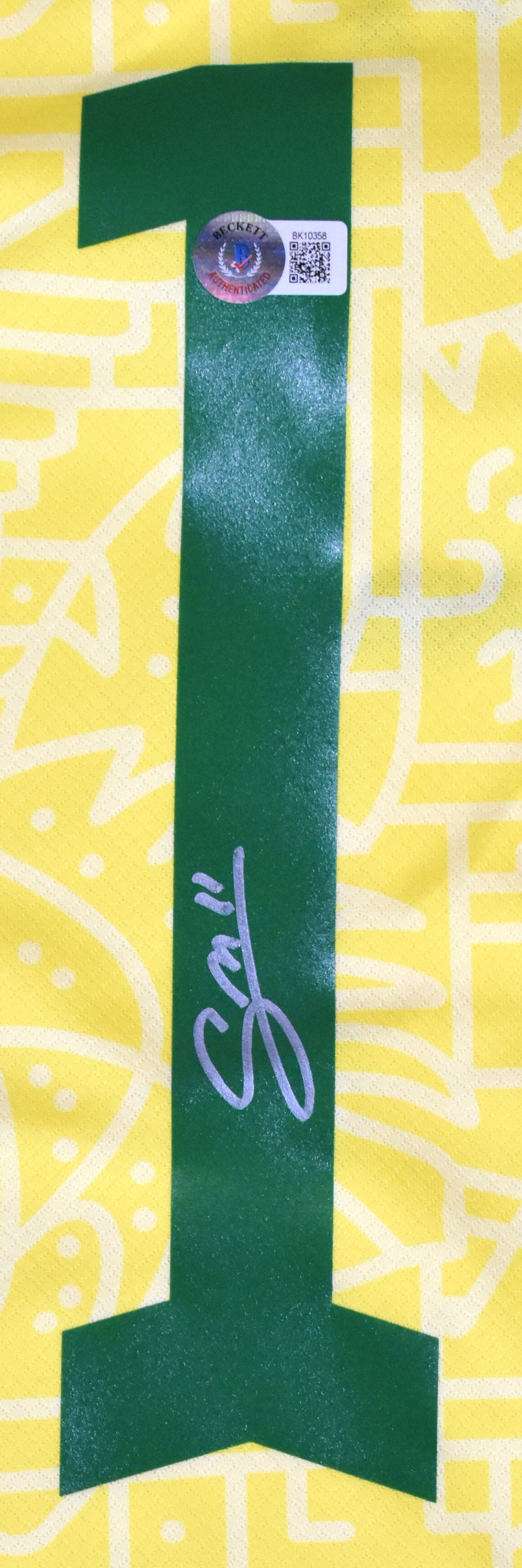 Gabrielle Martinelli Autographed Brazil Home Soccer Jersey #11 - Beckett Holo *L