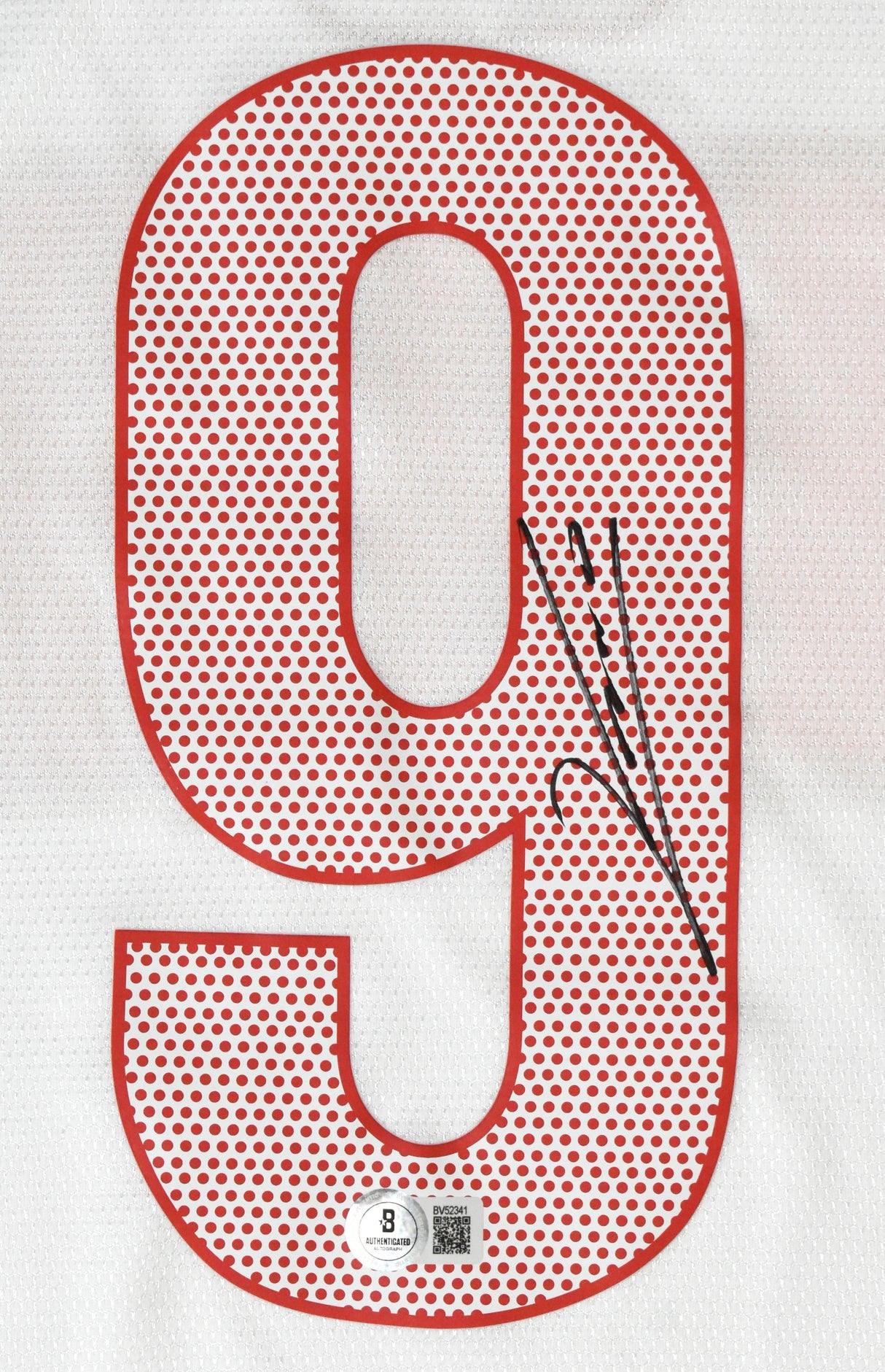 Lewandowski Autographed Poland Home Soccer Jersey #9 - Beckett Holo *M
