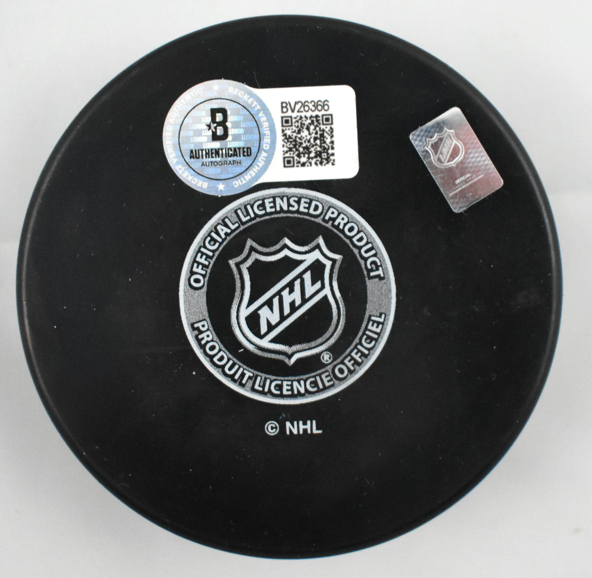 Mark Messier Autographed New York Rangers Hockey Puck - Beckett Holo