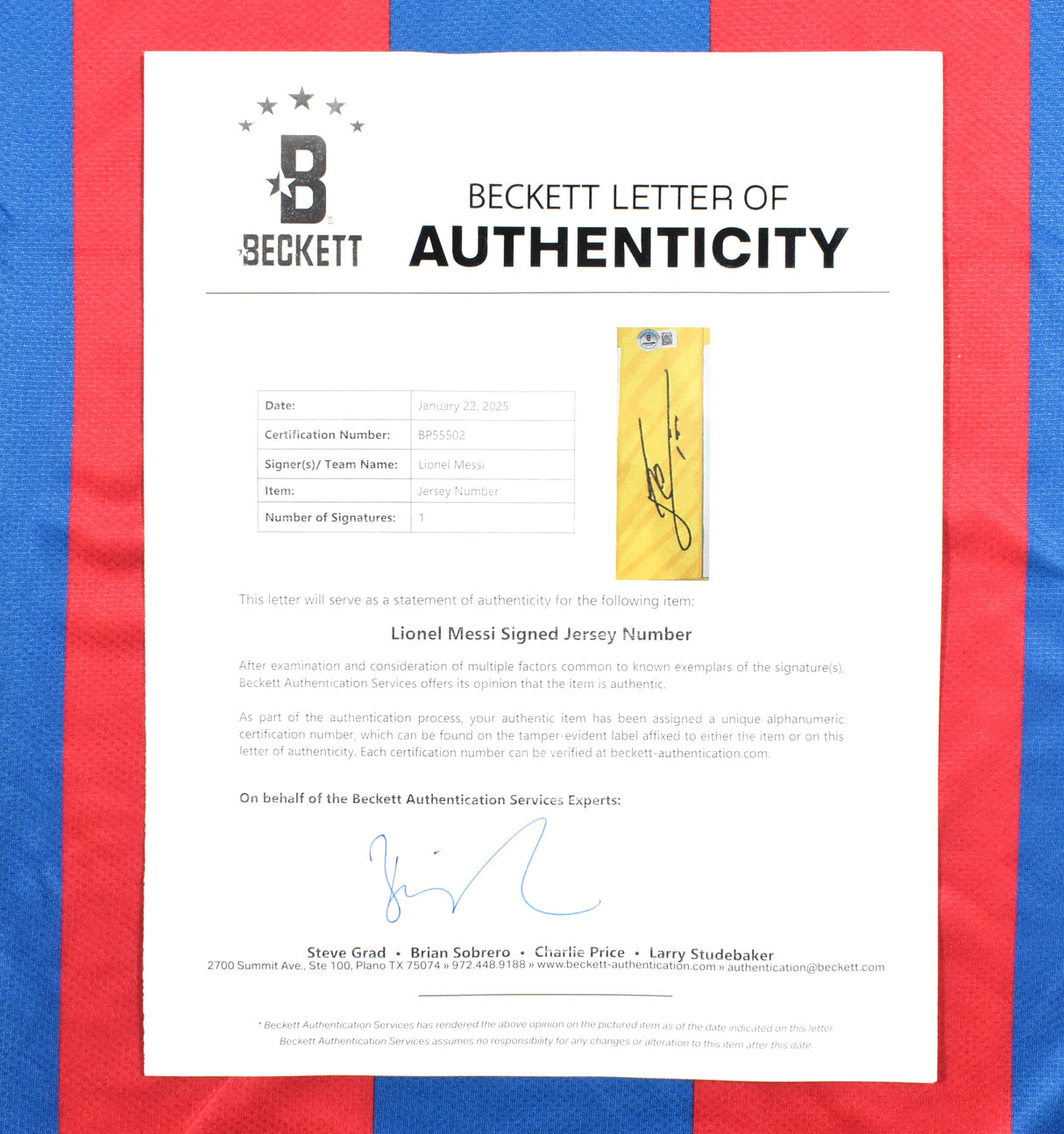 Lionel Messi Autographed FC Barcelona Home Soccer Jersey #10-Beckett Holo *L LOA