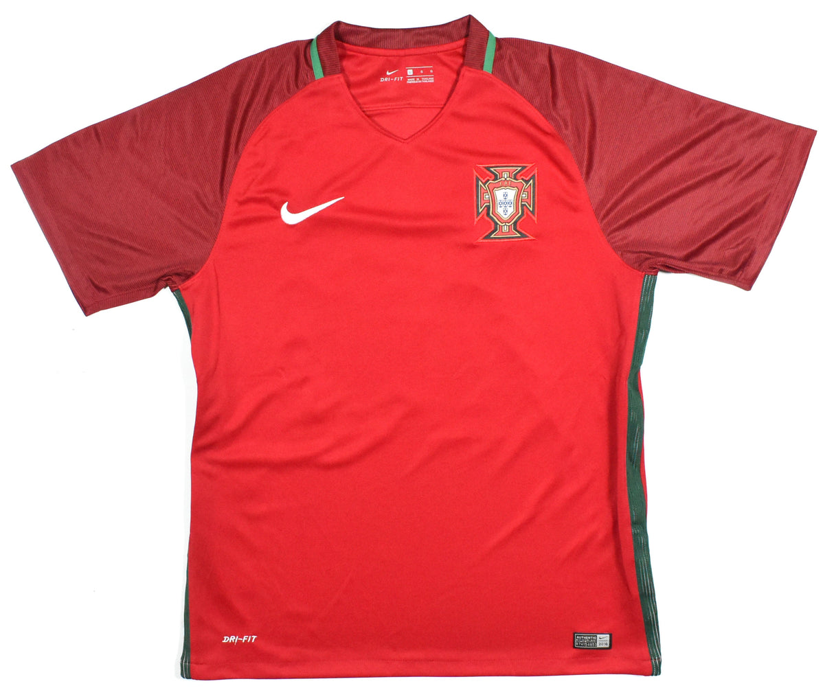 Ricardo Quaresma Autographed Portugal Home Soccer Jersey #20 - Beckett Holo *L
