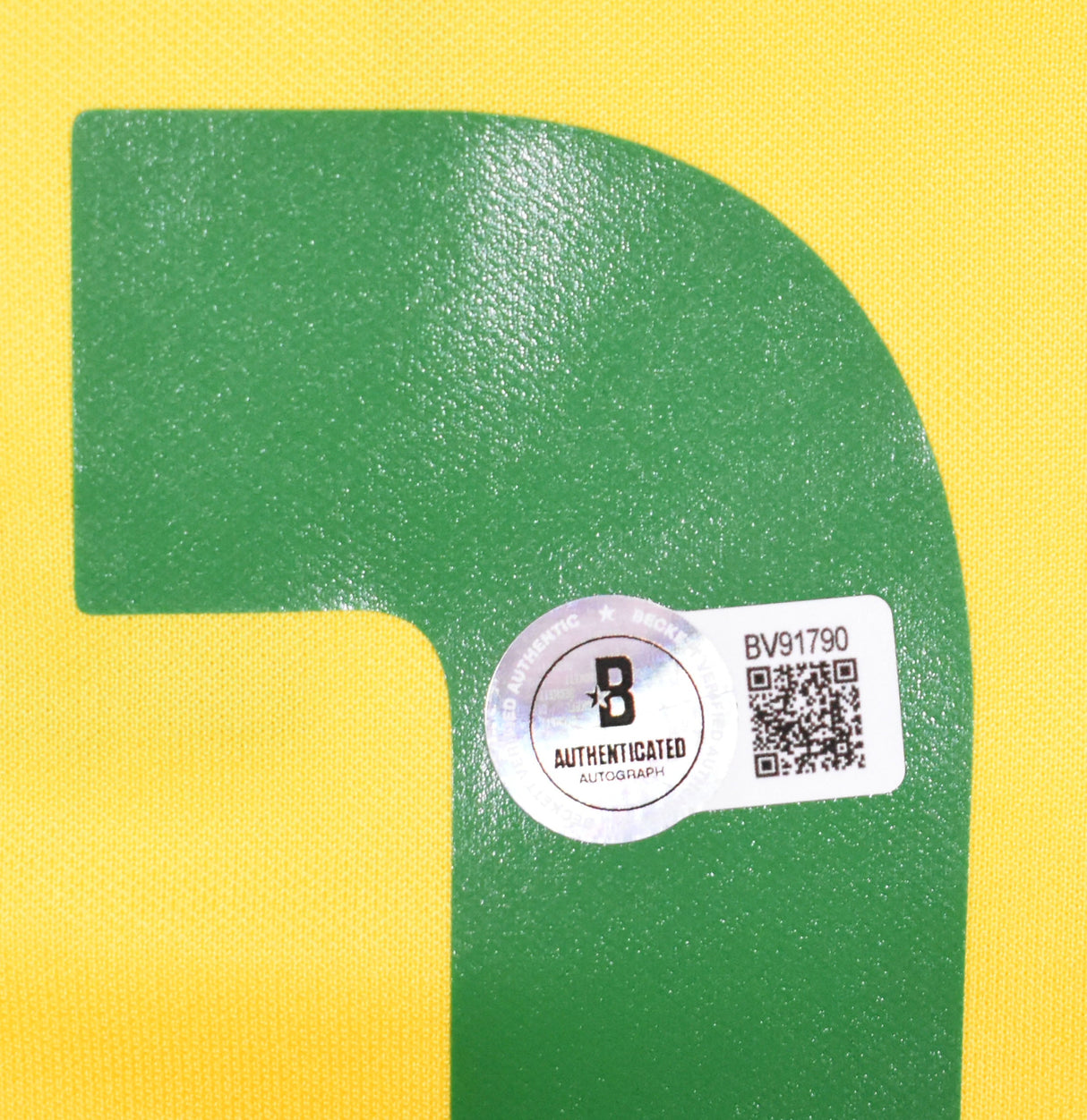 Kaka Autographed Brazil Home Soccer Jersey #10 - Beckett Holo *M