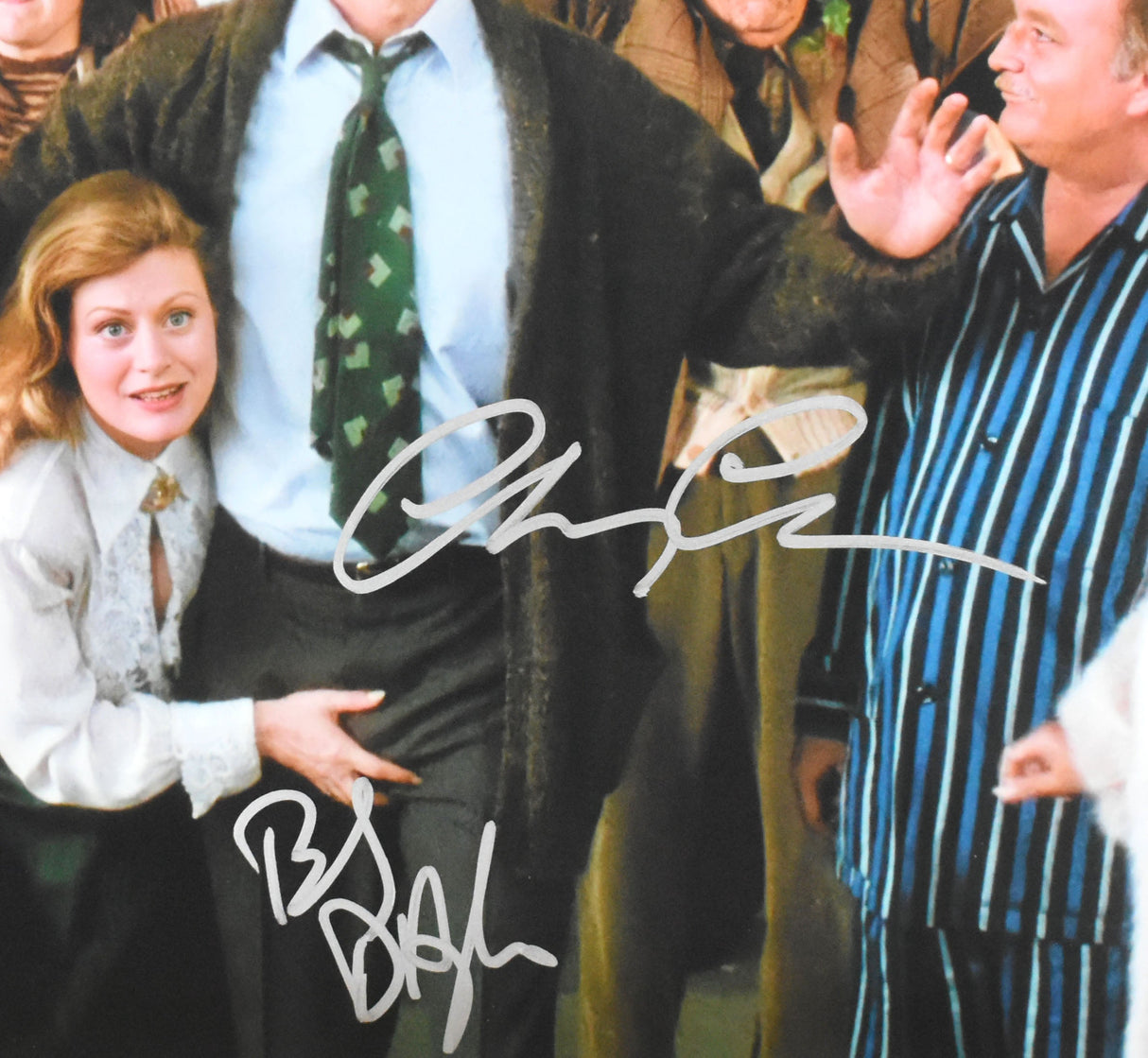 Chevy Chase Beverly D'Angelo Signed Christmas Vacation 16x20 Photo - Beckett W