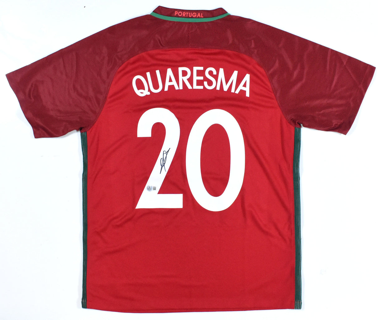 Ricardo Quaresma Autographed Portugal Home Soccer Jersey #20 - Beckett Holo *L