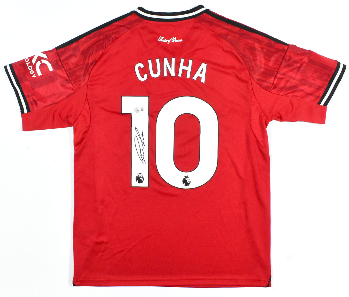 Matheus Cunha Autographed Manchester United Home Soccer Jersey #10 - Beckett *M