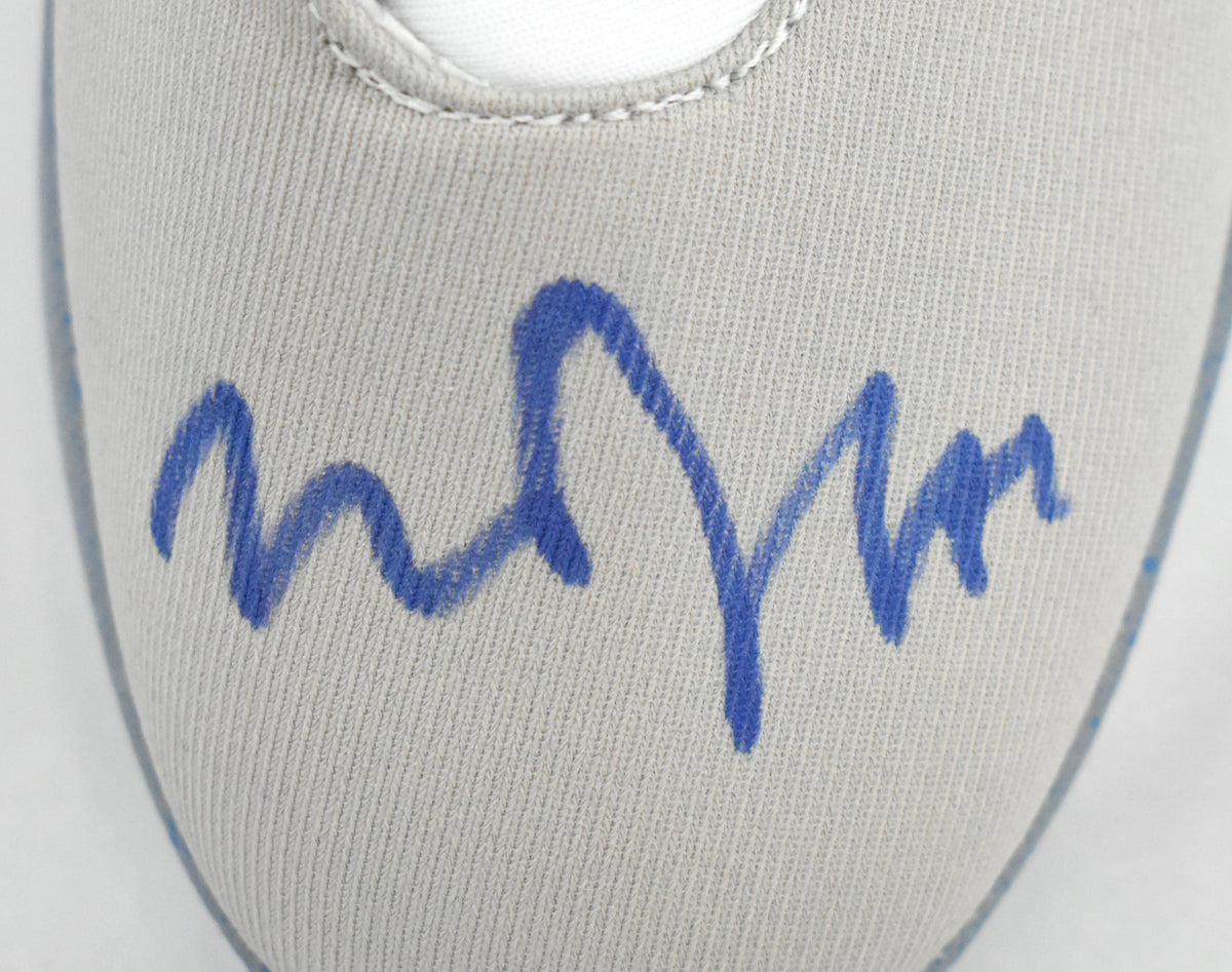 Michael J. Fox Signed Fun.com Costume Back to the Future Shoe- Beckett W*Left